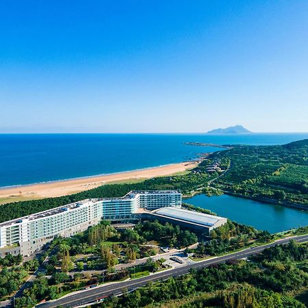 Hotel Wyndham Grand Qingdao Esterno foto