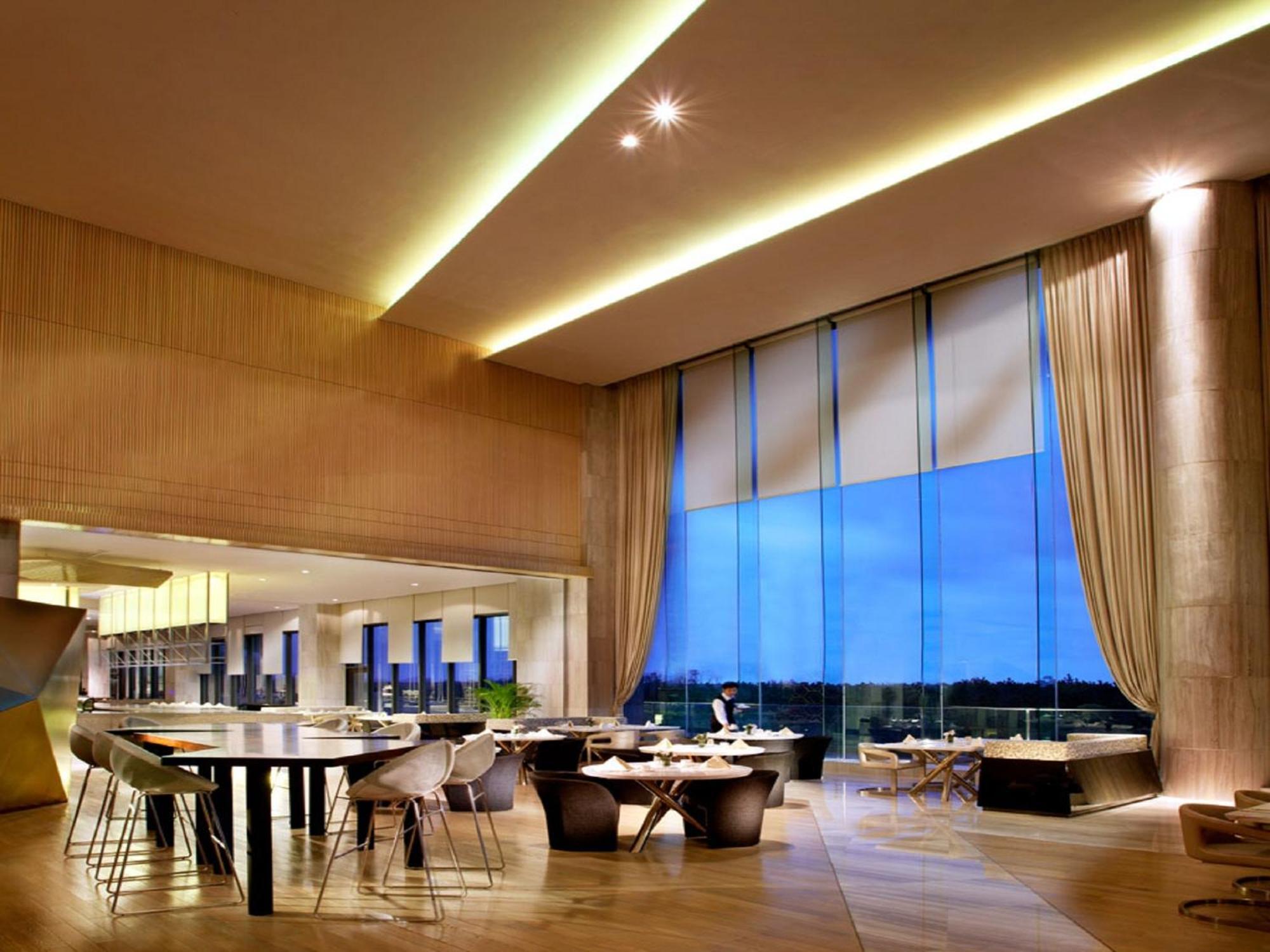 Hotel Wyndham Grand Qingdao Esterno foto