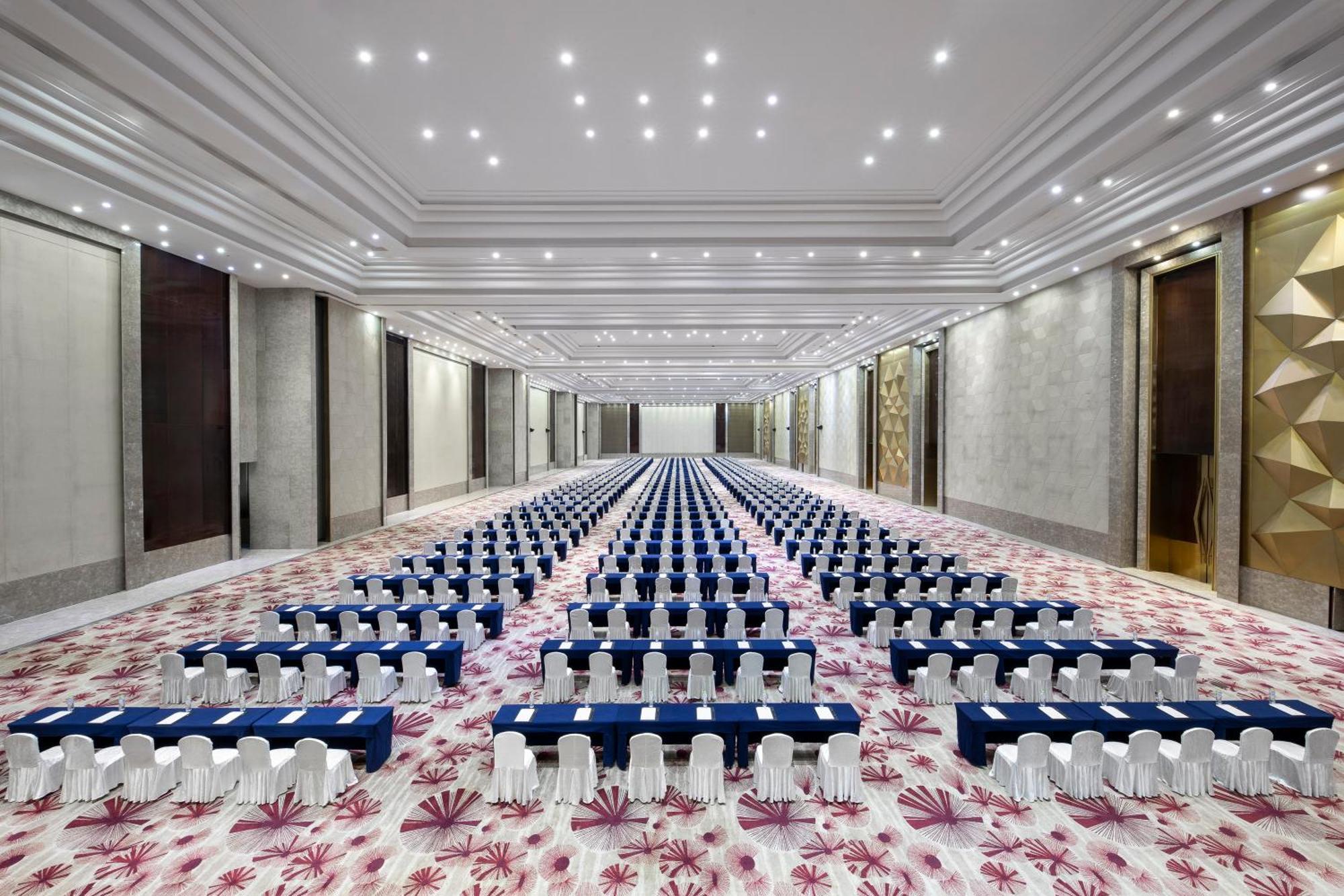 Hotel Wyndham Grand Qingdao Esterno foto