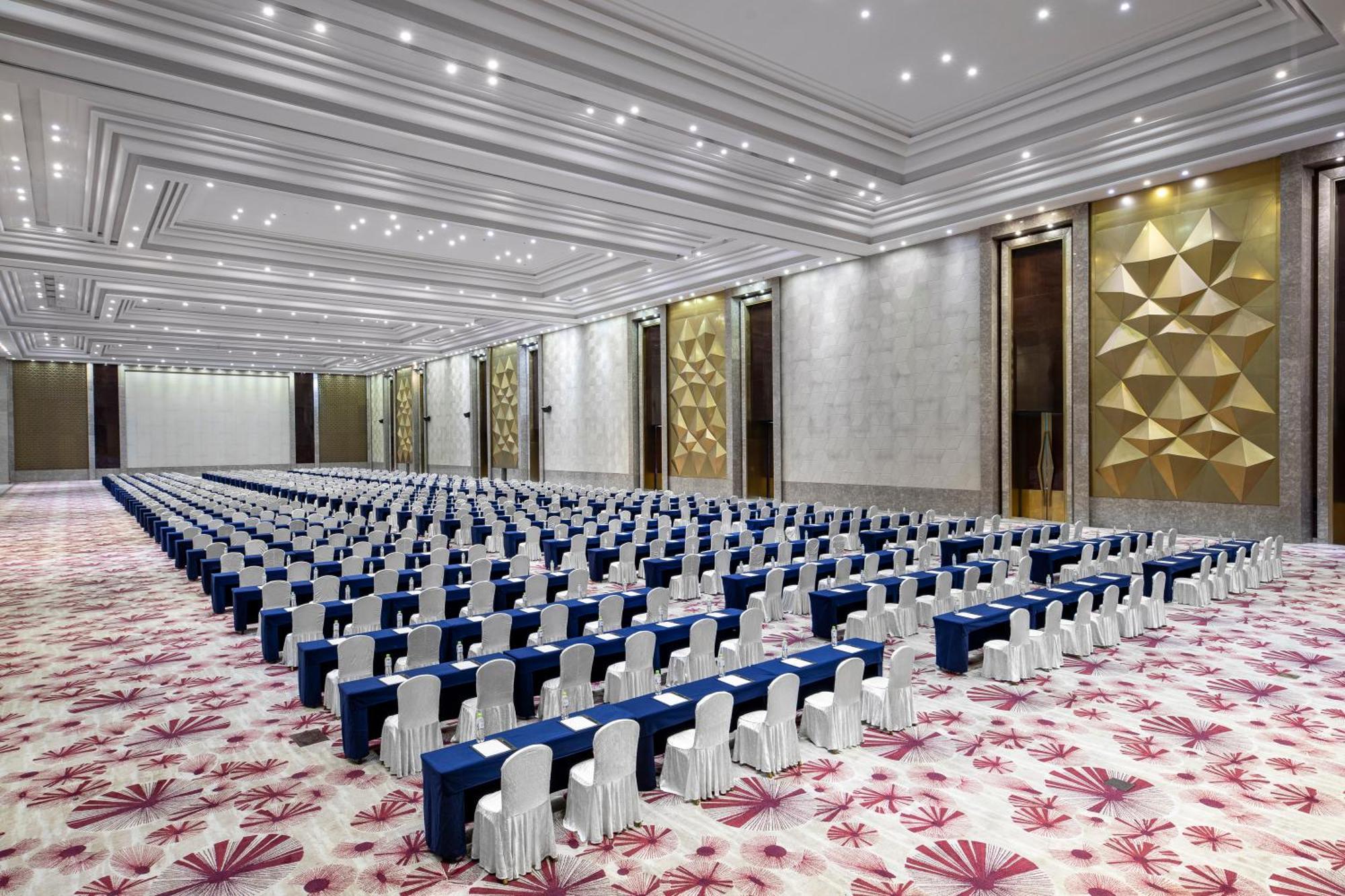 Hotel Wyndham Grand Qingdao Esterno foto