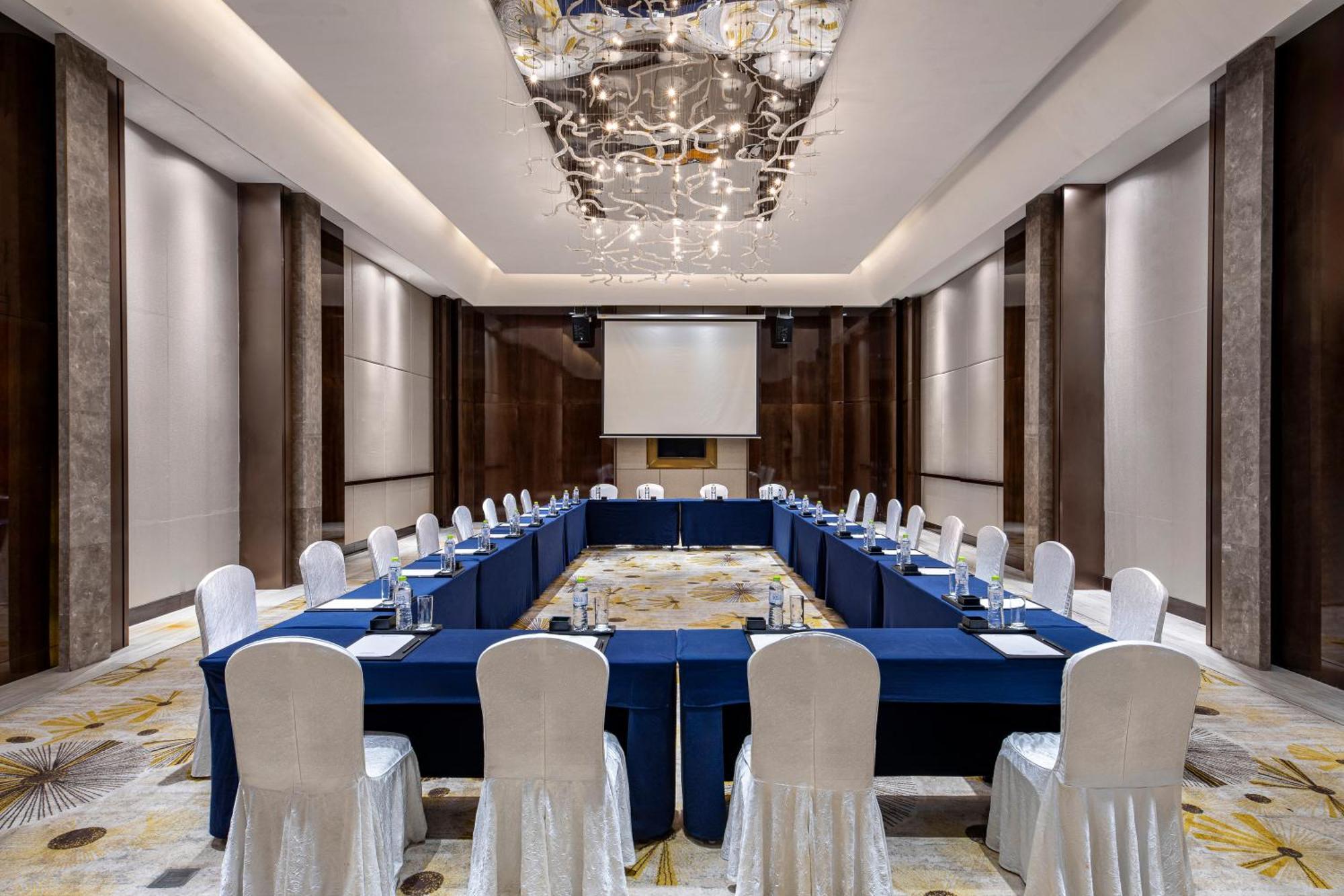 Hotel Wyndham Grand Qingdao Esterno foto