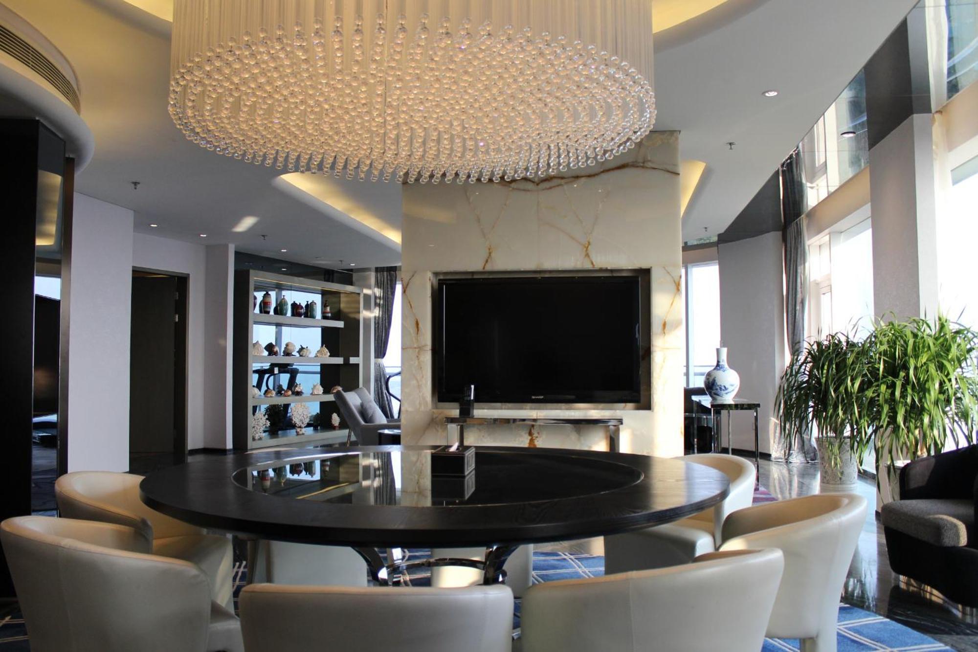 Hotel Wyndham Grand Qingdao Esterno foto