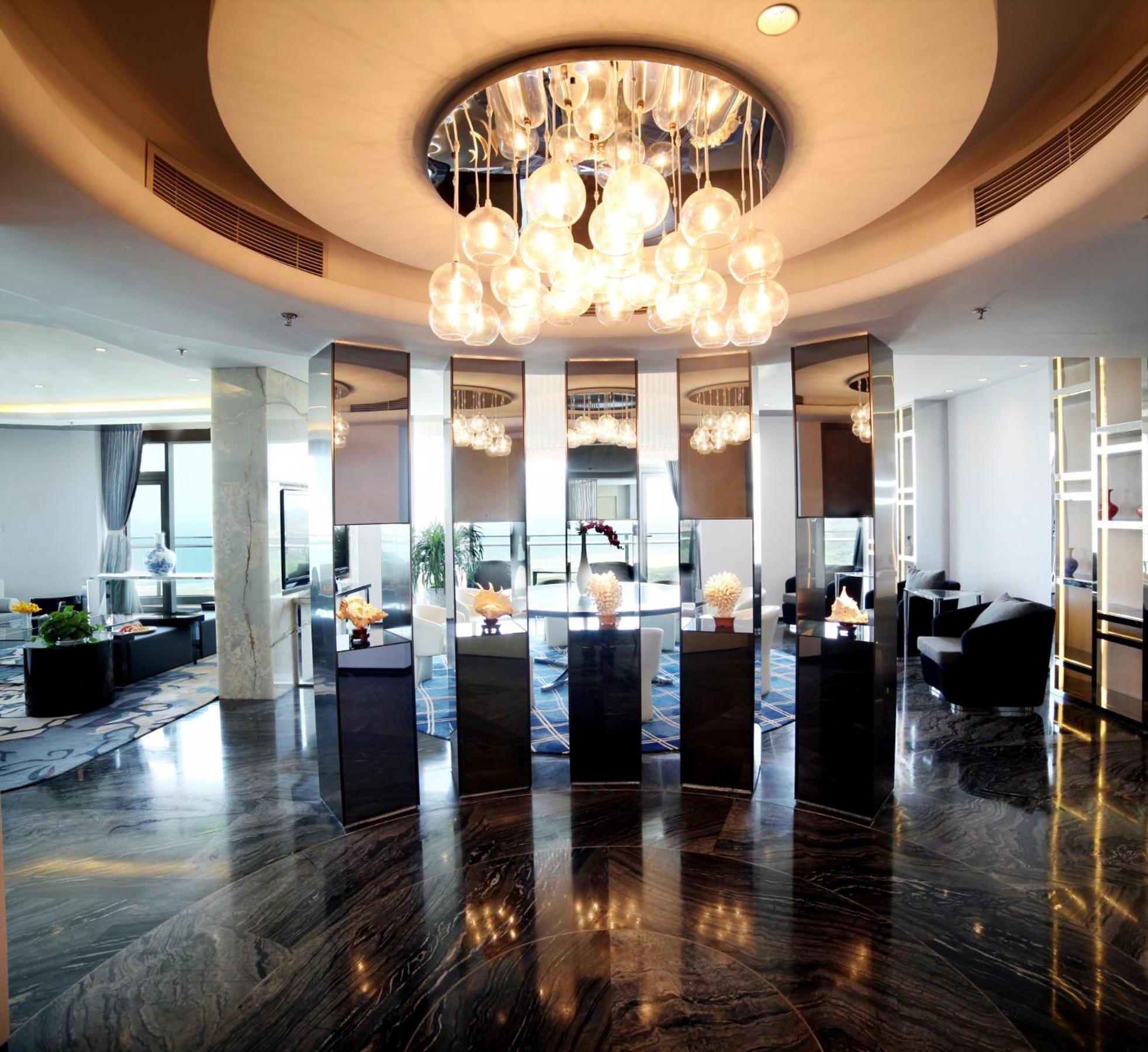 Hotel Wyndham Grand Qingdao Esterno foto