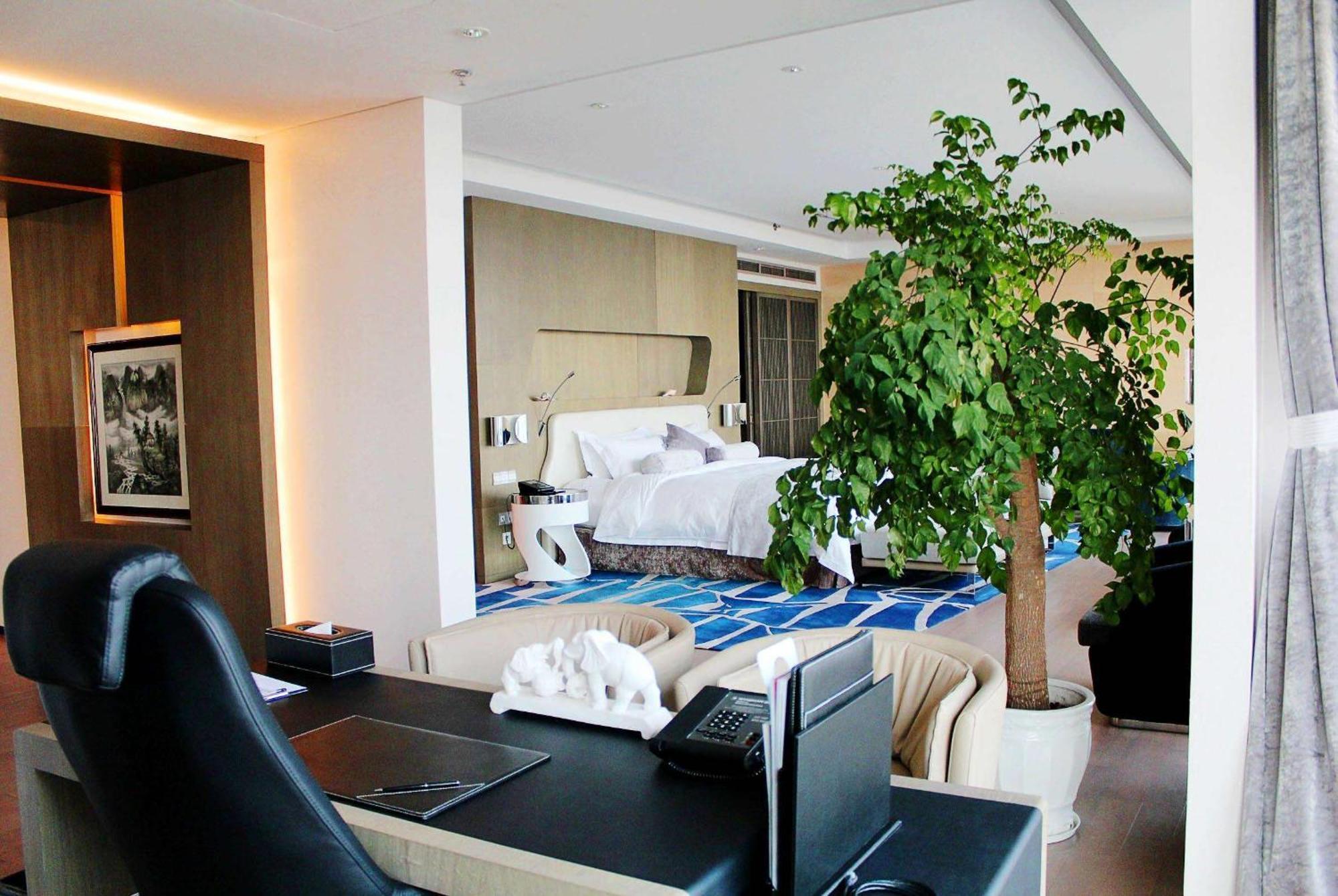Hotel Wyndham Grand Qingdao Esterno foto